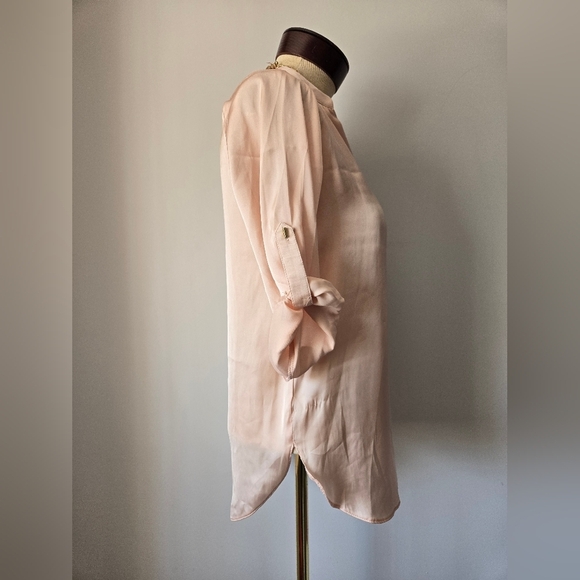 Dorothy Perkins Rose Gold Satin Blouse with Mandarin Collar. Size 6 - Picture 6 of 11